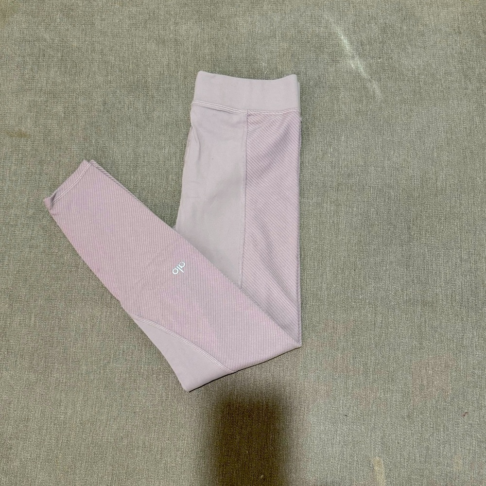 7/8 Alo Yoga Pants